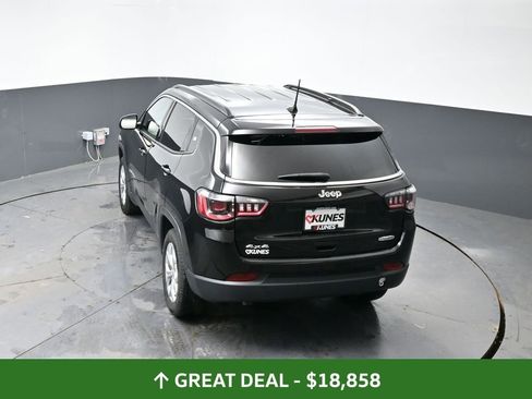 Used 2024 Jeep Compass Latitude image 53