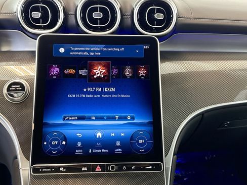 Used 2024 Mercedes-Benz GLC 300 4MATIC image 15