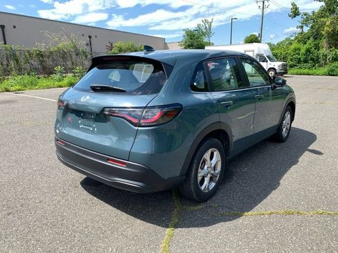 Used 2025 Honda HR-V LX image 3
