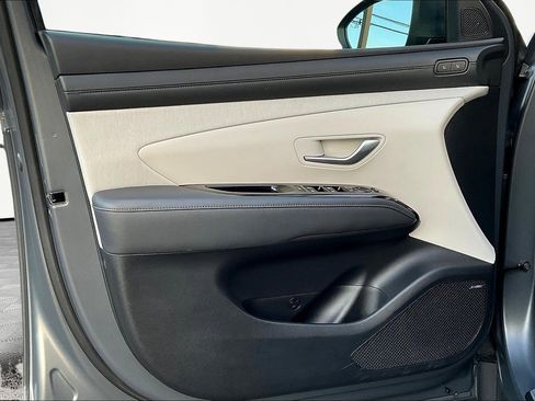 Used 2025 Hyundai Tucson Limited image 21