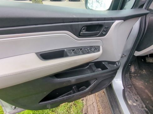 Used 2019 Honda Odyssey EX-L image 8
