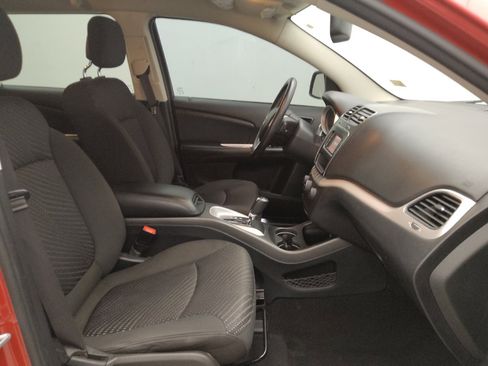 Used 2017 Dodge Journey SE w/ Flexible Seating Group FWD image 21