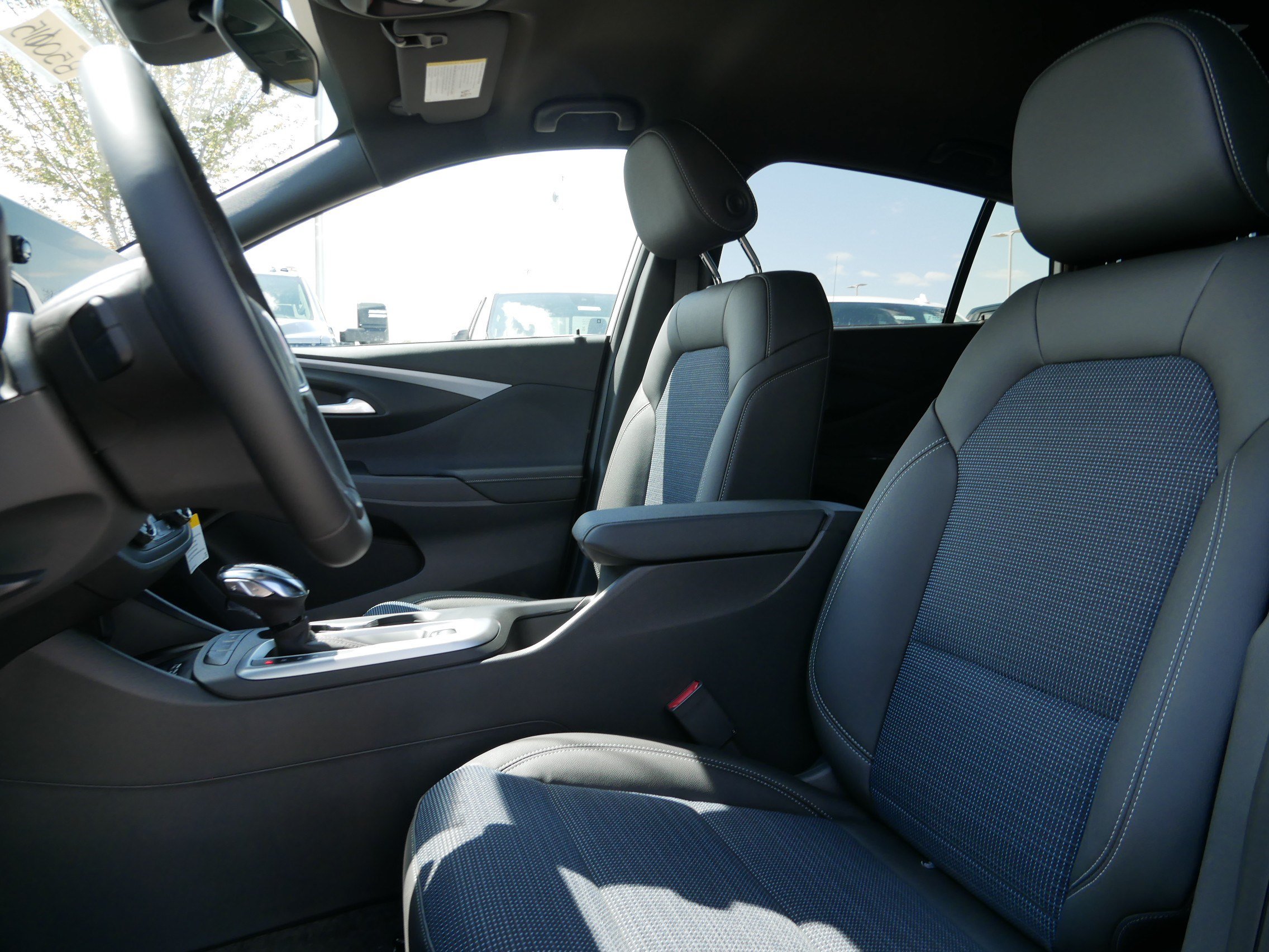 New 2026 Buick Envista Sport Touring w/ Convenience I Package FWD image 4