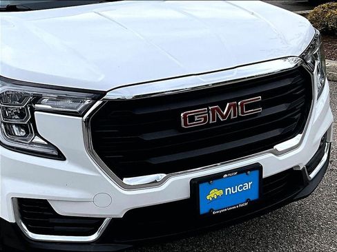 Used 2023 GMC Terrain SLE w/ Driver Convenience Package AWD/4WD image 30
