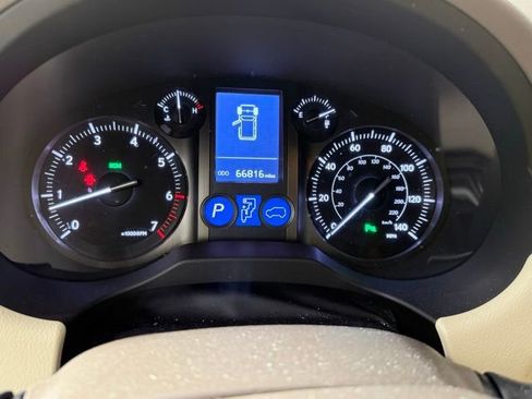 Used 2018 Lexus GX 460 Premium AWD/4WD image 21