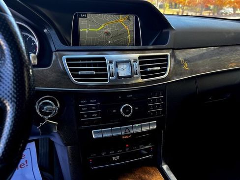 Used 2016 Mercedes-Benz E 350 4MATIC Sedan image 39