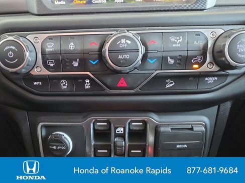Used 2021 Jeep Wrangler Unlimited Sport AWD/4WD image 27