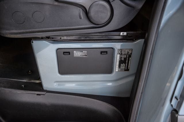 Used 2021 Mercedes-Benz Sprinter 2500 w/ Premium Package image 30