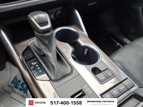 Used 2021 Toyota Highlander Platinum AWD/4WD image 23