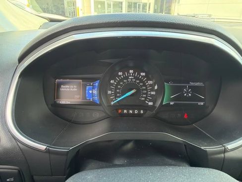 Used 2016 Ford Edge Titanium w/ Technology Package AWD/4WD image 11