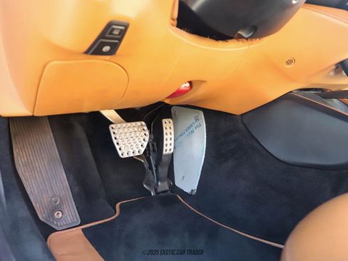 Used 2019 Ferrari Portofino image 25