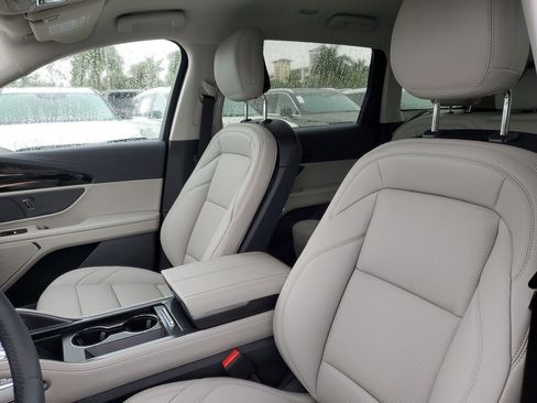 New 2026 Lincoln Nautilus Premier image 21