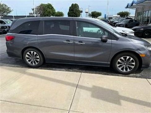 Used 2021 Honda Odyssey EX-L image 2