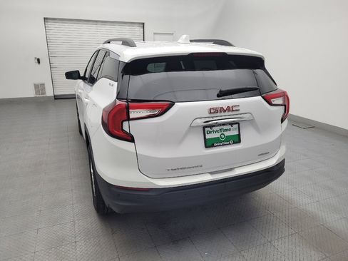 Used 2022 GMC Terrain SLE w/ Driver Convenience Package AWD/4WD image 6