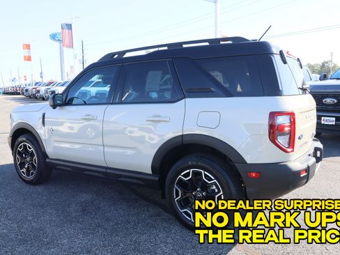 New 2025 Ford Bronco Sport Outer Banks w/ Outer Banks Tech Package+ AWD/4WD image 7