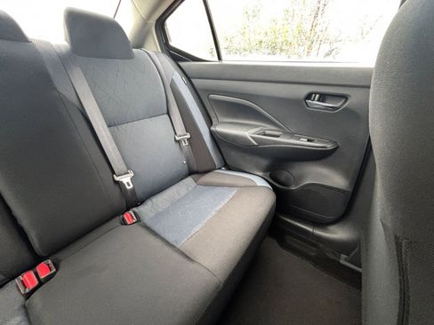 Used 2025 Nissan Versa SV FWD image 34