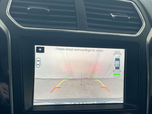 Used 2018 Ford Explorer Sport w/ Equipment Group 401A image 17