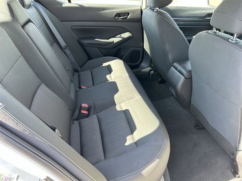 Used 2025 Nissan Altima 2.5 S image 11