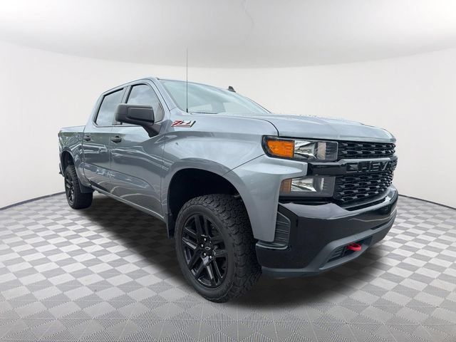 Used 2021 Chevrolet Silverado 1500 Custom Trail Boss w/ LPO, Dark Essentials Package AWD/4WD image 3