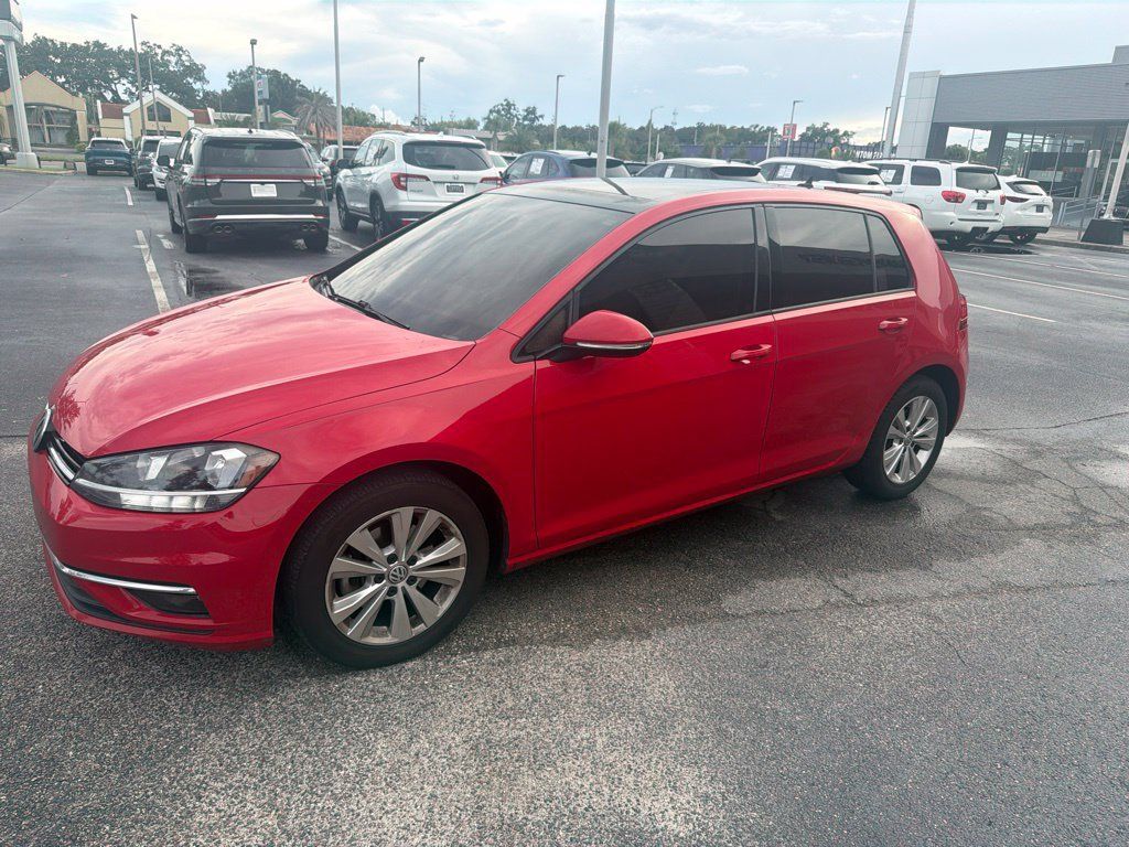 Used 2018 Volkswagen Golf SE FWD image 4