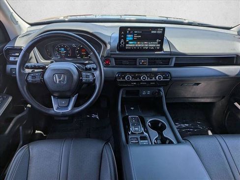 Used 2023 Honda Pilot Elite image 23