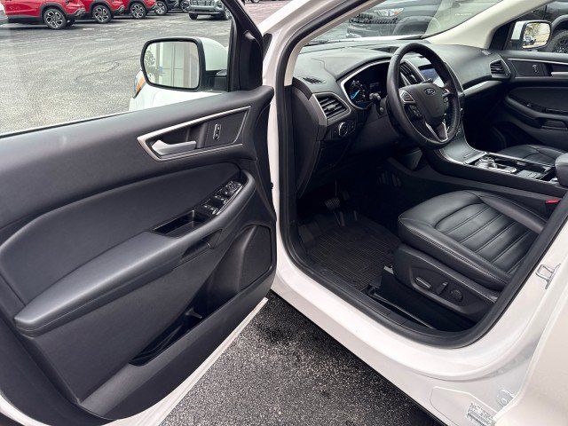 Used 2020 Ford Edge SEL w/ Convenience Package AWD/4WD image 13