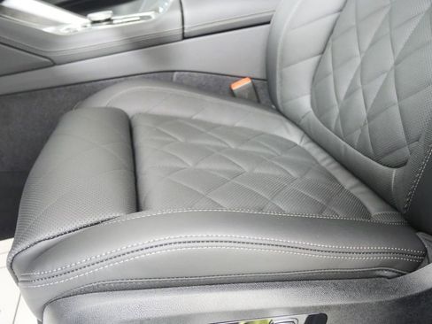 New 2027 BMW X6 xDrive40i w/ Climate Comfort Package AWD/4WD image 9