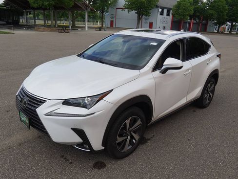 Used 2018 Lexus NX 300 AWD w/ Premium Package image 9