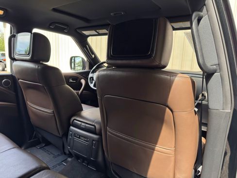 Used 2022 Nissan Armada Platinum RWD image 40