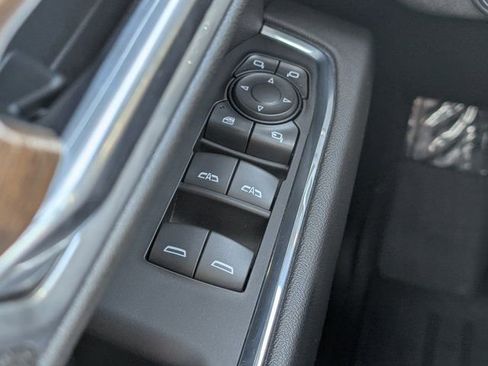 Certified 2022 Chevrolet Silverado 1500 High Country w/ Z71 Off-Road Package image 24