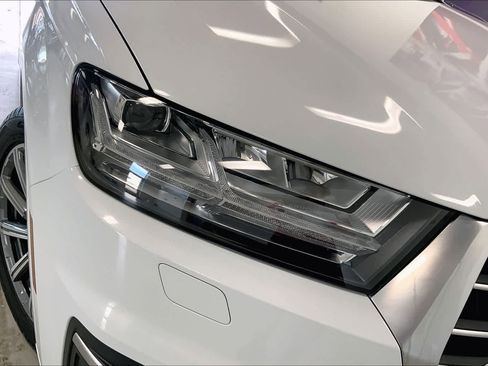 Used 2018 Audi Q7 3.0T Prestige w/ Prestige Package image 29