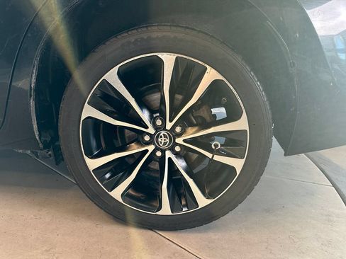 Used 2017 Toyota Corolla SE w/ Carpet Mat Package (TMS) FWD image 25