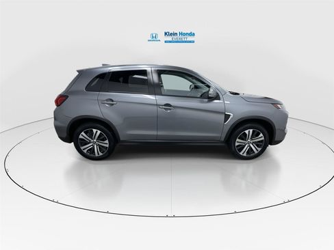 Used 2025 Mitsubishi Outlander Sport AWD image 3