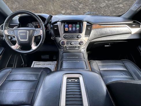 Used 2019 GMC Yukon XL Denali w/ Denali Ultimate Package image 12