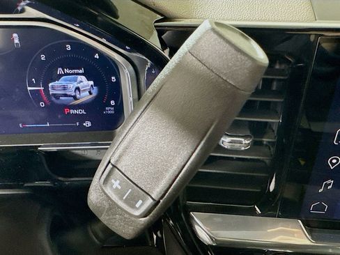 New 2026 GMC Sierra 1500 SLE w/ Preferred Package image 11