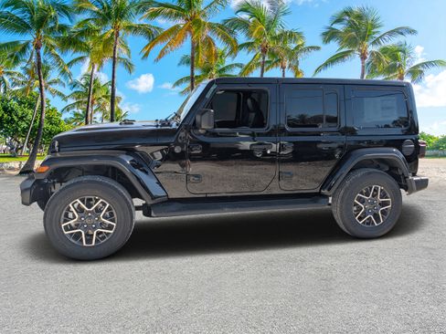 New 2026 Jeep Wrangler Unlimited Sahara AWD/4WD image 6