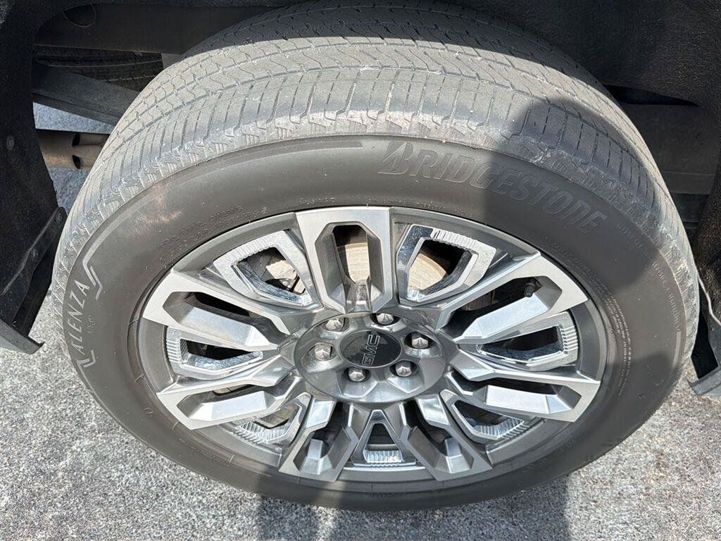 Used 2023 GMC Sierra 1500 Denali Ultimate AWD/4WD image 7
