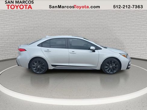 Used 2024 Toyota Corolla SE image 4