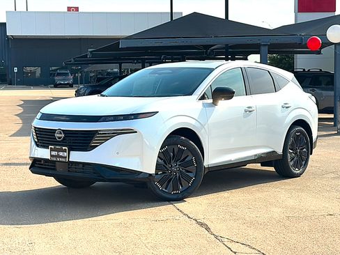 New 2026 Nissan Murano Platinum w/ Cargo Package AWD/4WD image 2