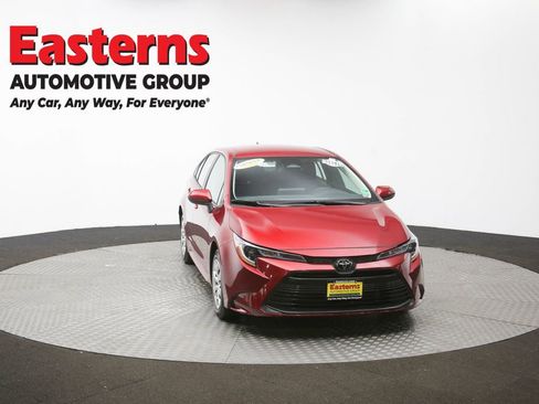 Used 2024 Toyota Corolla LE image 88