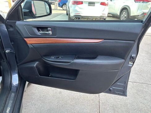Used 2014 Subaru Outback 3.6R Limited w/ Moonroof Package AWD/4WD image 16