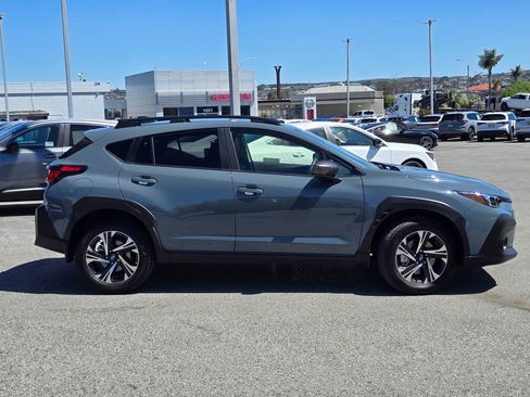 Used 2024 Subaru Crosstrek 2.0i Premium AWD/4WD image 8