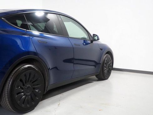 Used 2023 Tesla Model Y Long Range AWD/4WD image 54