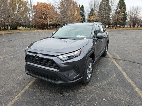 Used 2025 Toyota RAV4 XLE image 2