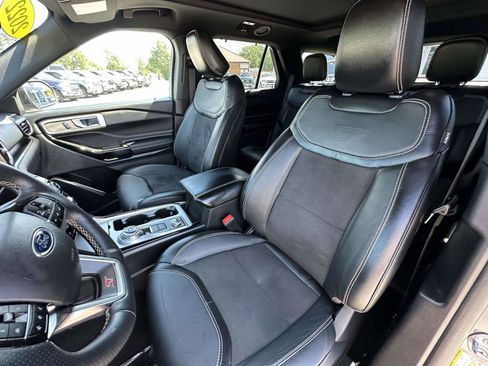 Used 2022 Ford Explorer ST AWD/4WD image 17