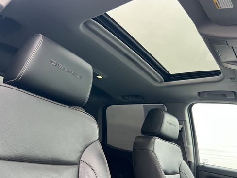 Used 2016 GMC Sierra 2500 Denali w/ Duramax Plus Package image 17