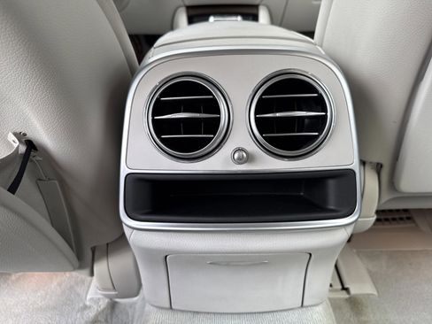 Used 2015 Mercedes-Benz S 550 Sedan image 27