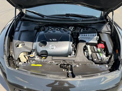 Used 2014 Nissan Maxima 3.5 SV w/ Sport Package FWD image 9