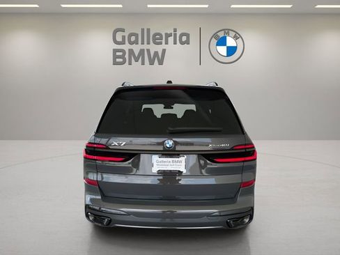 Certified 2026 BMW X7 xDrive40i w/ M Sport Package image 4