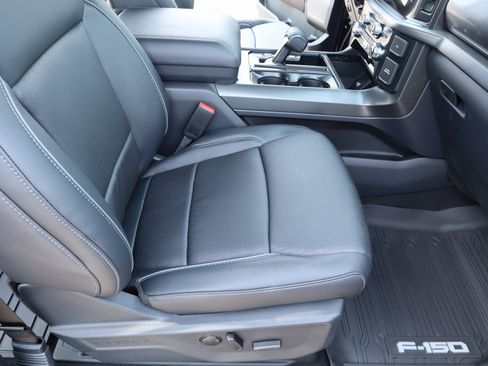 New 2025 Ford F150 Lariat w/ FX4 Off-Road Package image 15